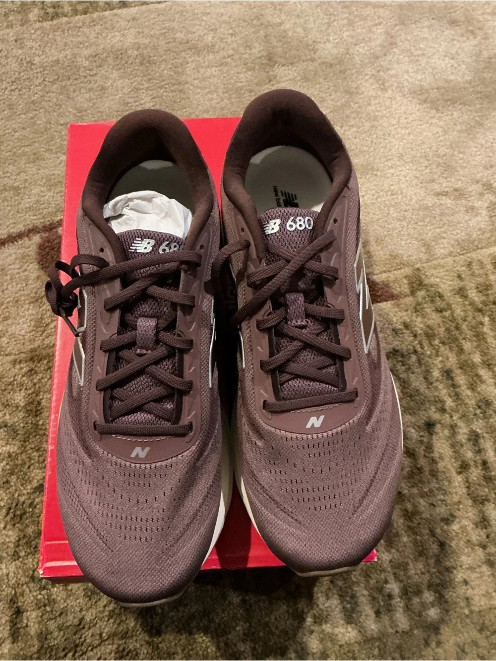 New Balance unisex 680 V9 Fresh From Athletic Shoes - Burgundy/Maroon